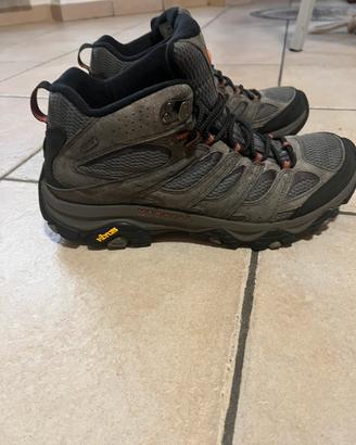 Scarponi trekking Merrel in Goretex