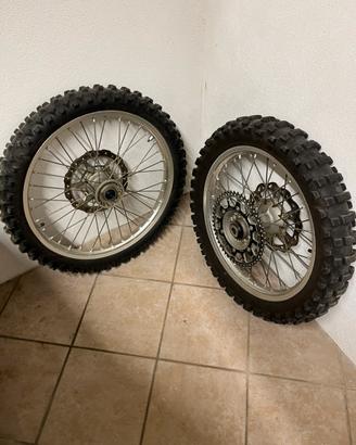 Ruote complete Yamaha yz