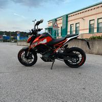 Ktm duke 125