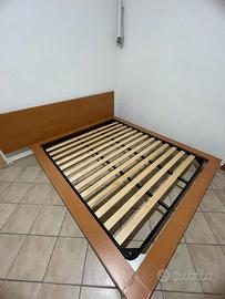 Letto matrimoniale moderno