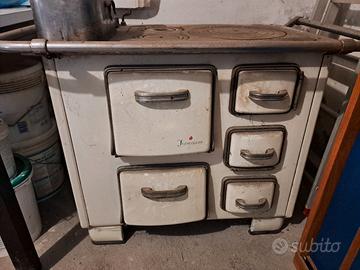 cucina economica in buonissime condizioni 