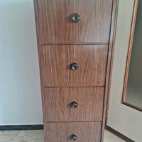 Cassettiera a colonna