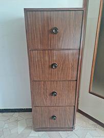 Cassettiera a colonna