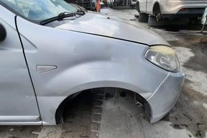 DACIA SANDERO 2009 - PARAFANGO DESTRO