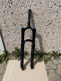 FOX FLOAT 38 Performance Elite