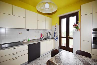 5 LOCALI A CASCINETTE D'IVREA