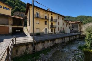 CASA INDIPENDENTE A ERVE