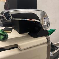 Bracciolo centrale universale per auto