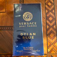 Eau de toilette Dylan Blue di Versace da 50 ml