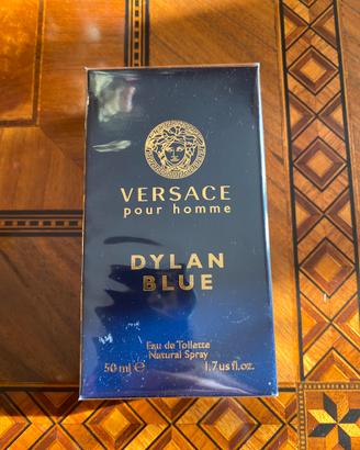 Eau de toilette Dylan Blue di Versace da 50 ml