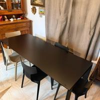 Tavolo Kartell con sedie