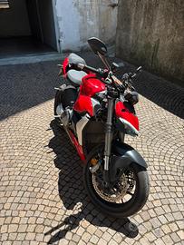 Ducati Streetfighter V2 2022 955cc