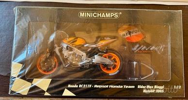 Minichamps Honda RC211V Repsol  Max Biaggi 2003