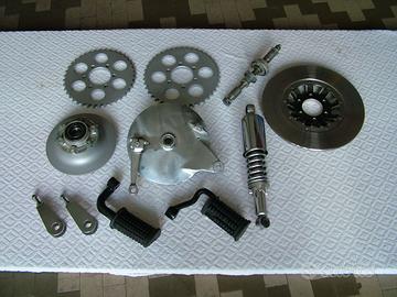 SERIE DI RICAMBI PER MOTO SUZUKI GT 380