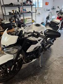 Accessori per Triumph Street Triple 765 R o RS