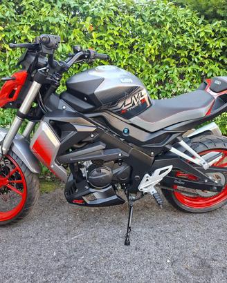 UM XTREET 125cc NAKED LIQUID COOLED