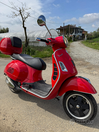 Piaggio Vespa 300 gts super