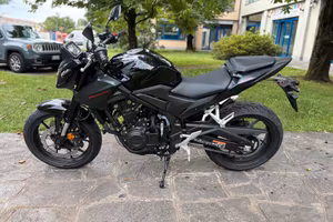 Honda CB 500 HORNET 2026 E-CLUTCH