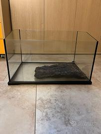 Acquario per tartarughe 