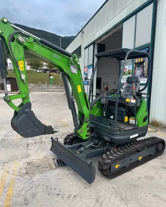 Escavatore ATI 25 PRO