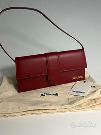 Jacquemus Le Long Bambino Bordeaux in Pelle