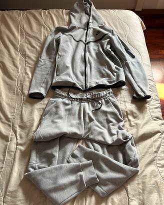 Tuta tech grigia