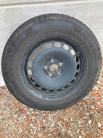 4 cerchi R16 con gomme invernali