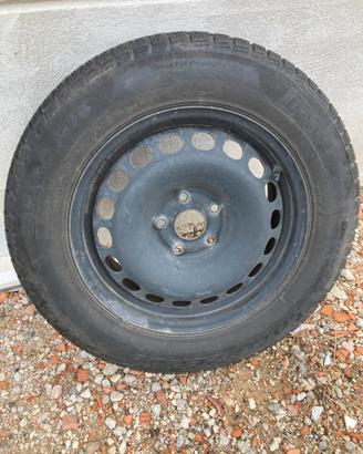 4 cerchi R16 con gomme invernali
