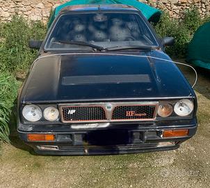 Lancia delta hf 8v da restauro