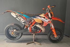 Ktm EXC 300 SUPER MOTARD NON TRATTABILE