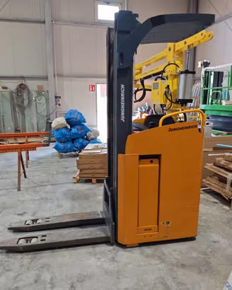 Transpallet Stoccatore  elettrico Jungheinrich 