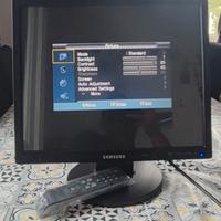 Samsung monitor CCTV ad alta risoluzione -