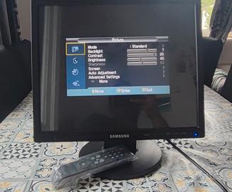 Samsung monitor CCTV ad alta risoluzione -