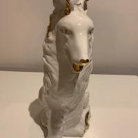 Statua cane in porcellana