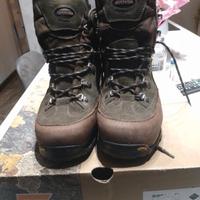 scarponcini da montagna 