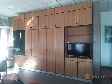 Parete attrezzata da ufficio in legno