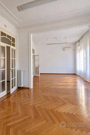 Appartamento di 180 m² con 3 locali a Milano