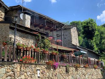 Baita abitabile in borgata