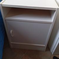 comodino bianco 