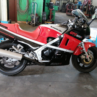 Kavasaki gpz600r