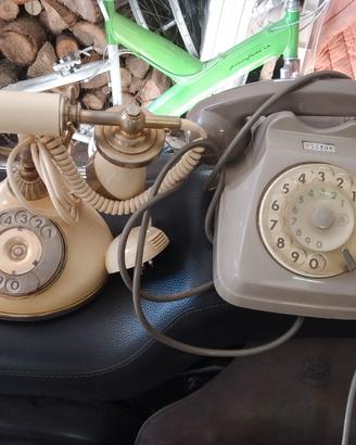 Telefoni antichi