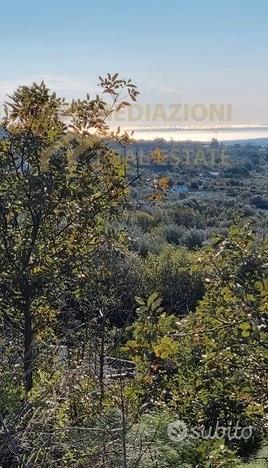 Terreno Ragalna Bassa - Vista 4