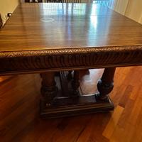 Tavolo antico con prolunghe