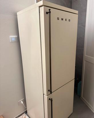 Frigorifero Smeg Combinato, Estetica Coloniale