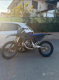 YAMAHA YZ 125
