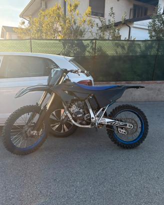 YAMAHA YZ 125