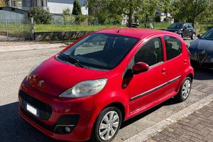Peugeot 107 benzina 1.0 - Compatta e Affidabile