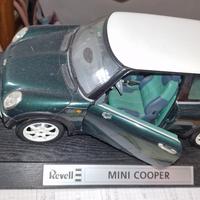 Mini Cooper 1:12, Revell ( 30 centimetri)