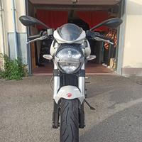 Ducati monster 696 km 24000