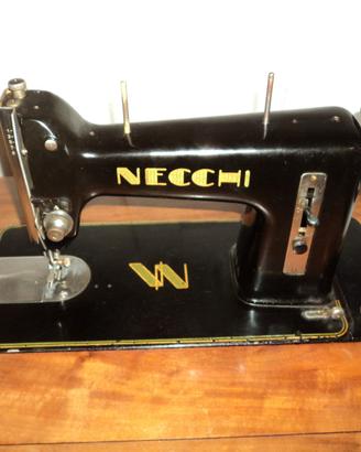 Macchina per cucire NECCHI mod. BDA anni 30/40